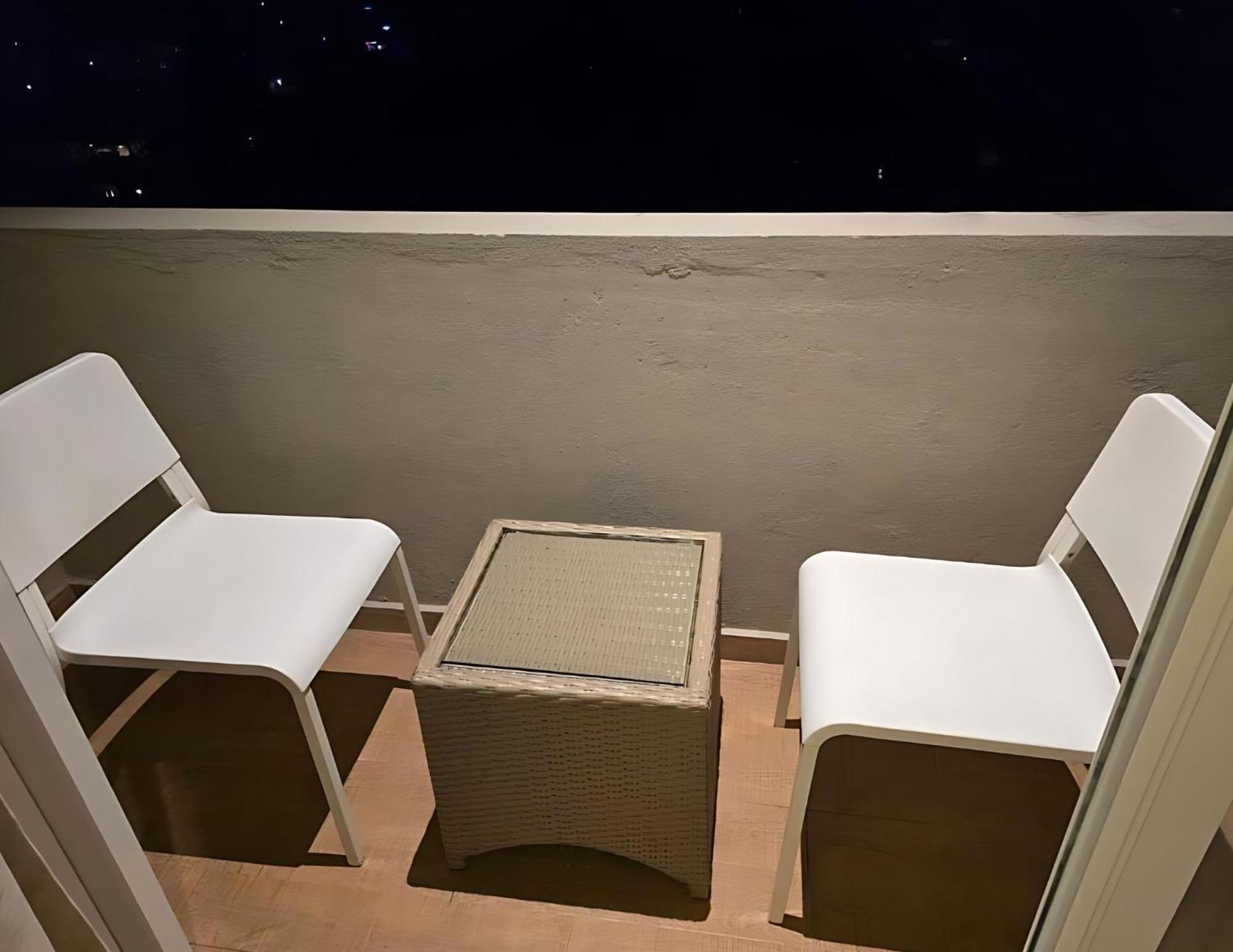 Negombo Ocean Breeze - Bliss On The Beach Luxury Apartments By Serendib Vacation Εξωτερικό φωτογραφία